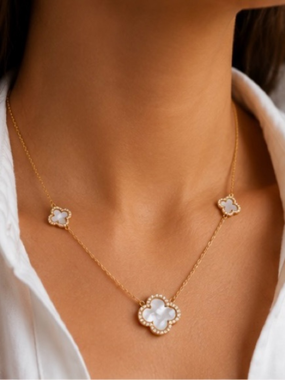 Van Cleef & Arpels Gold Necklace with White Clover Motifs